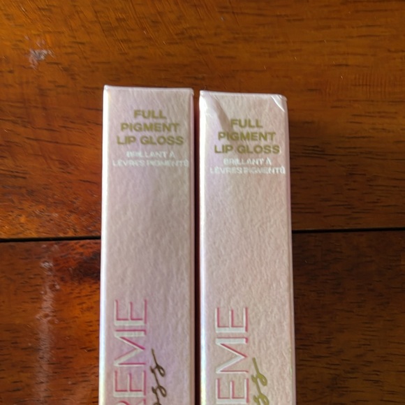 Set Of 2! NIB Jeffree Star Velvet no apologies lip gloss, frosting for dinner - Picture 3 of 4